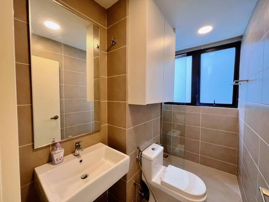 Homely 2Br Heritage D'Sara @ Link To Mrt, Near Thomson Hospital & Sungai Buloh Hospital Exterior photo